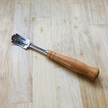 Load image into Gallery viewer, Bakers Lame